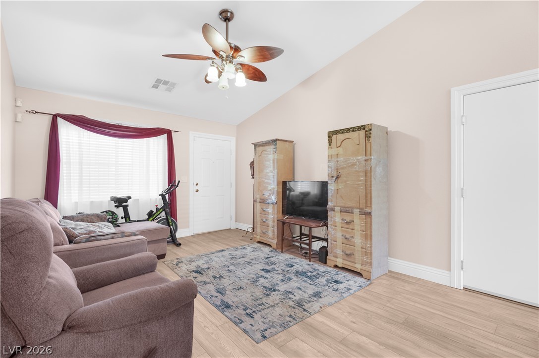 5362 Blue Oat Avenue Property Photo 5