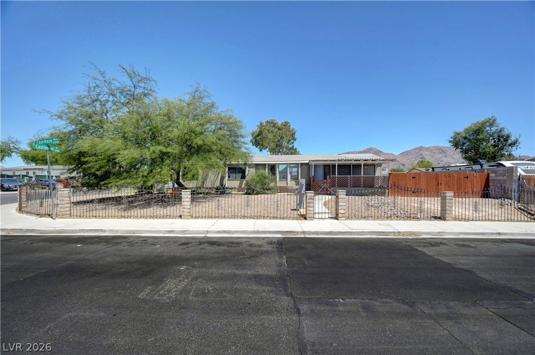 5997 Castlemont Avenue Property Photo 4