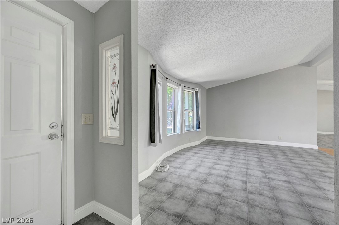 5997 Castlemont Avenue Property Photo 11