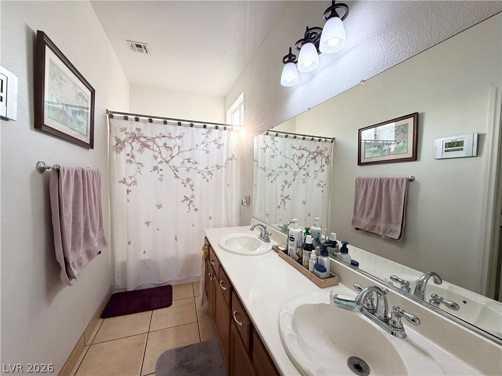 242 Pleasant Pebble Street Property Photo 12