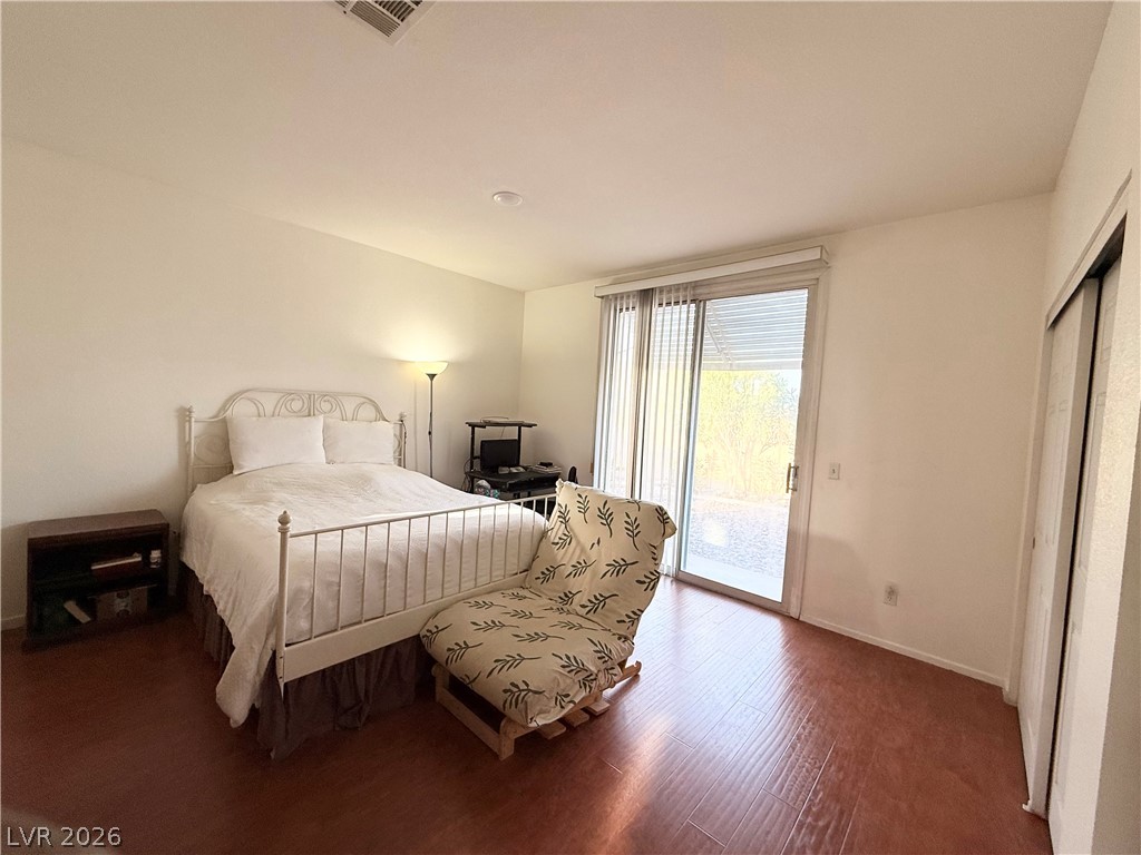 242 Pleasant Pebble Street Property Photo 13