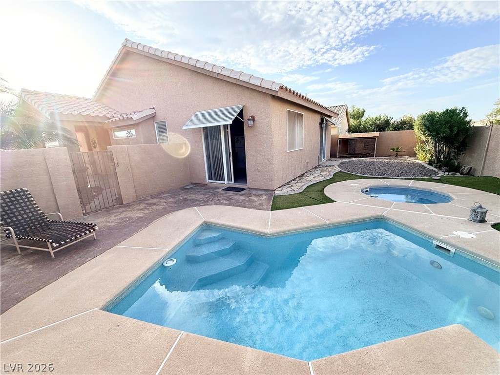 242 Pleasant Pebble Street Property Photo 17