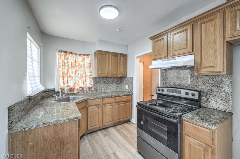 2410 Poplar Avenue Property Photo 12