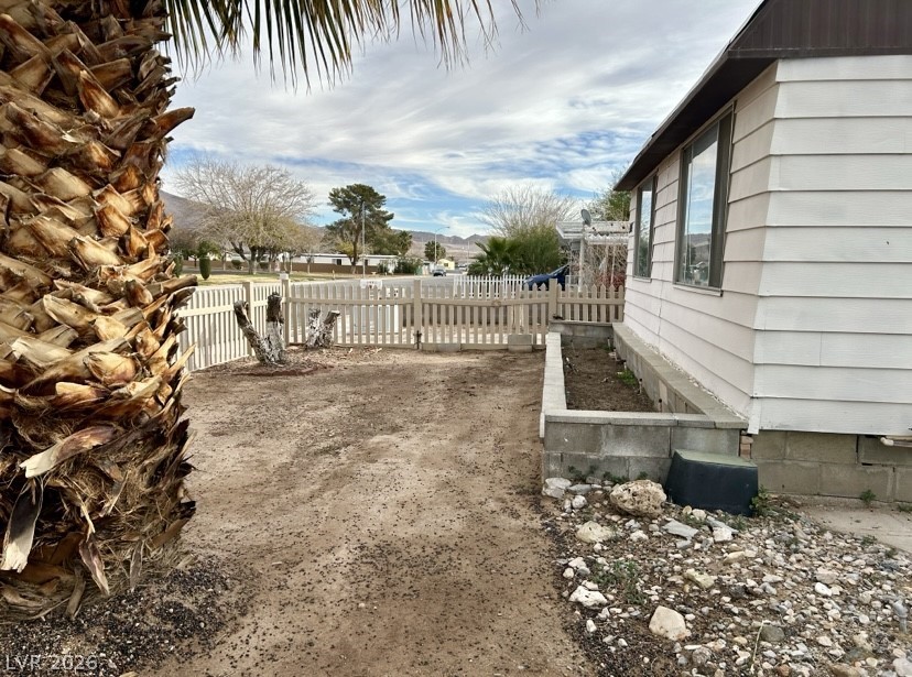5495 Everglade Street Property Photo 5