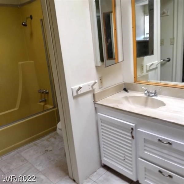 5495 Everglade Street Property Photo 11