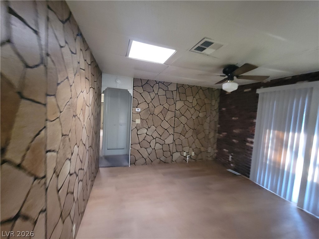 5495 Everglade Street Property Photo 36