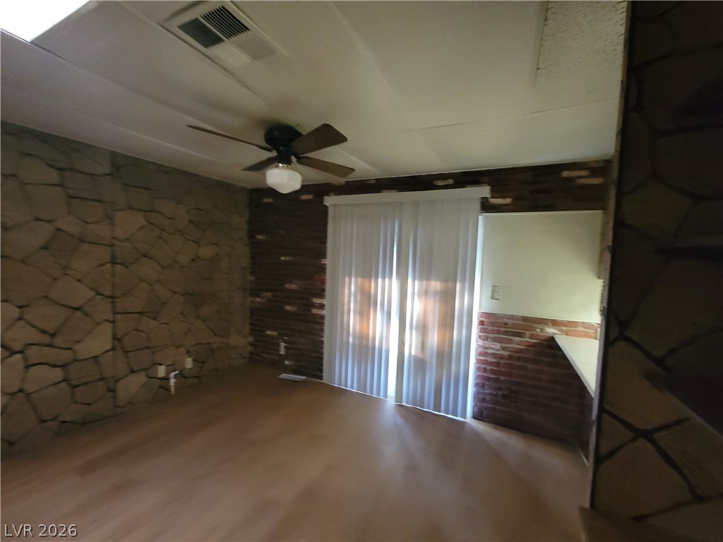5495 Everglade Street Property Photo 37