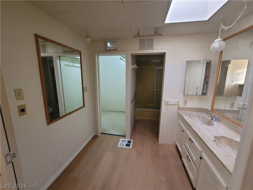 5495 Everglade Street Property Photo 49