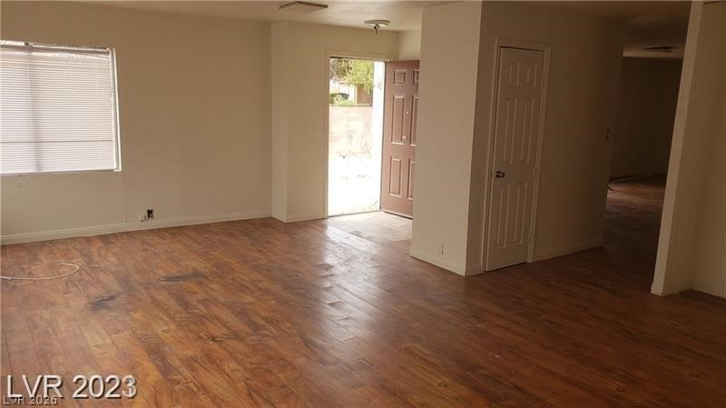 5556 Everglade Street Property Photo 12