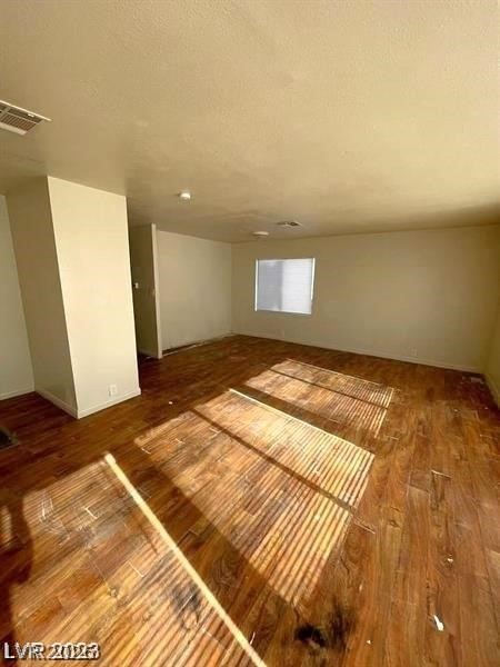 5556 Everglade Street Property Photo 15