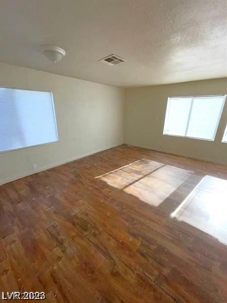 5556 Everglade Street Property Photo 16