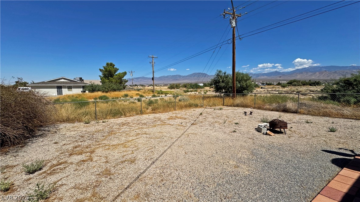 1170 East Calvada Boulevard Property Photo 9