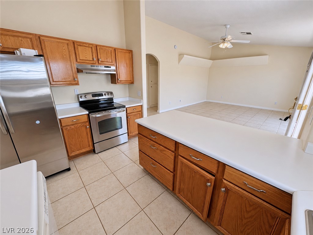 1170 East Calvada Boulevard Property Photo 19