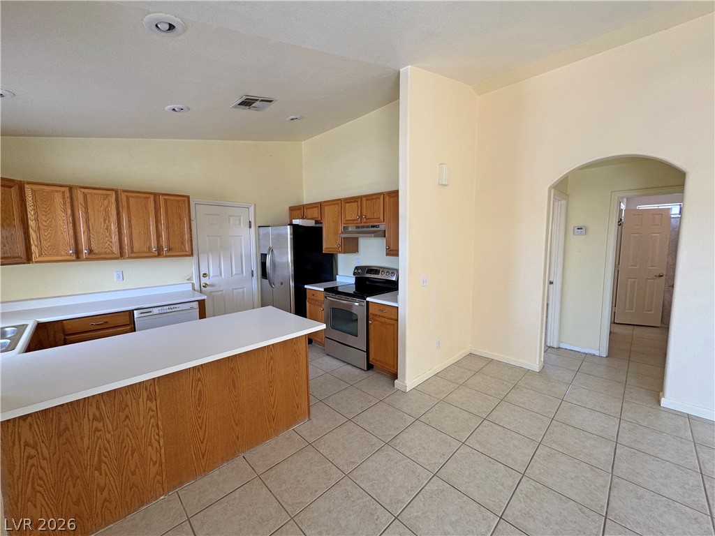 1170 East Calvada Boulevard Property Photo 20