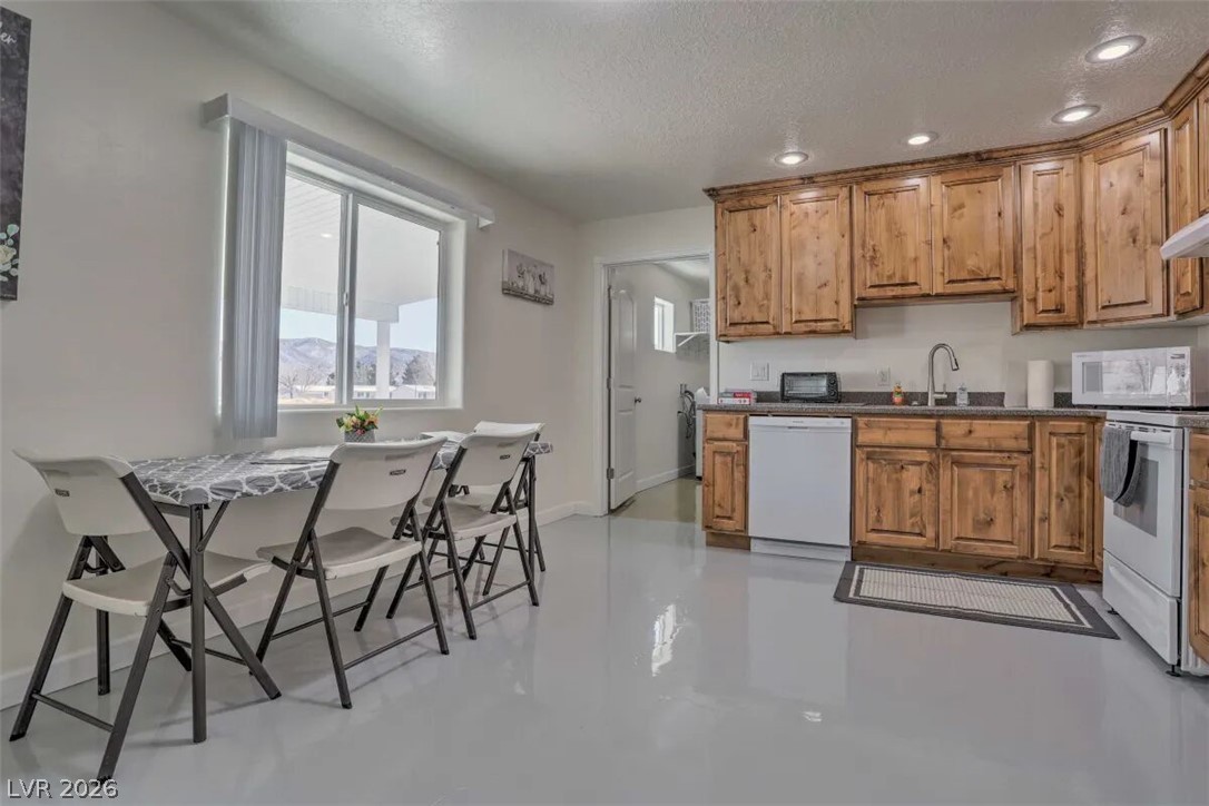 7 Love Lane Property Photo 11