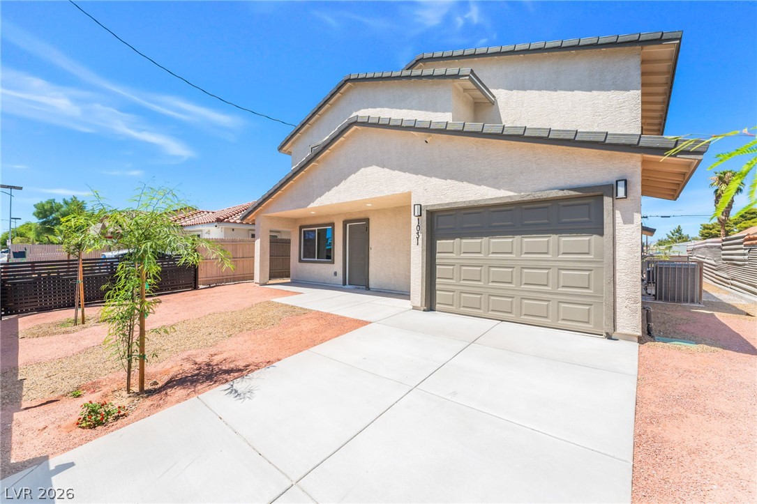 1031 Palm Street Property Photo 4
