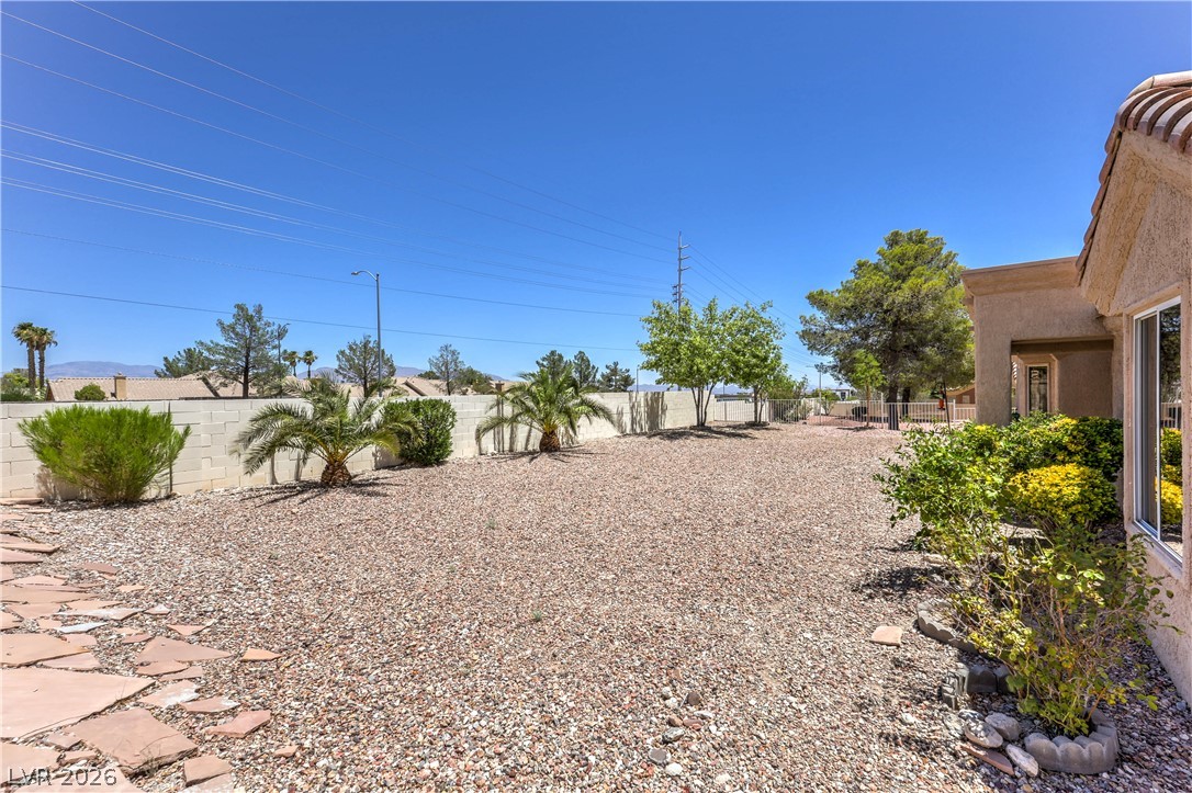 9332 Fresh Spring Drive Property Photo 34