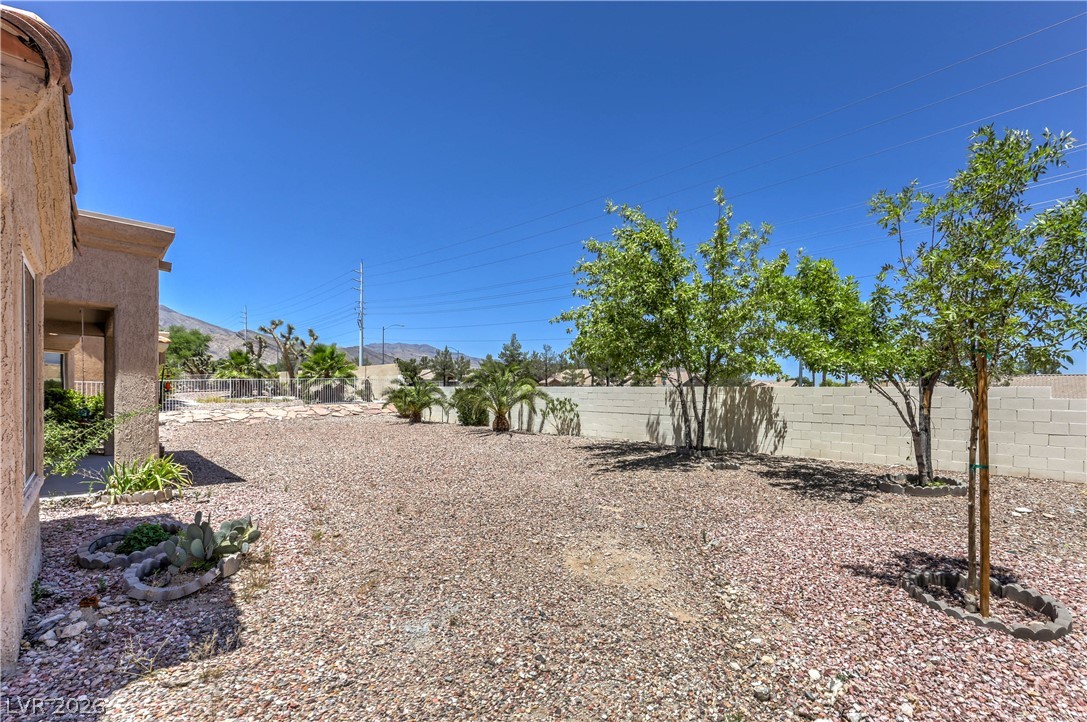9332 Fresh Spring Drive Property Photo 35