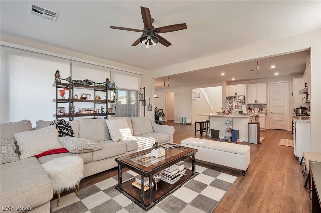 752 Tallgrass Street Property Photo 13