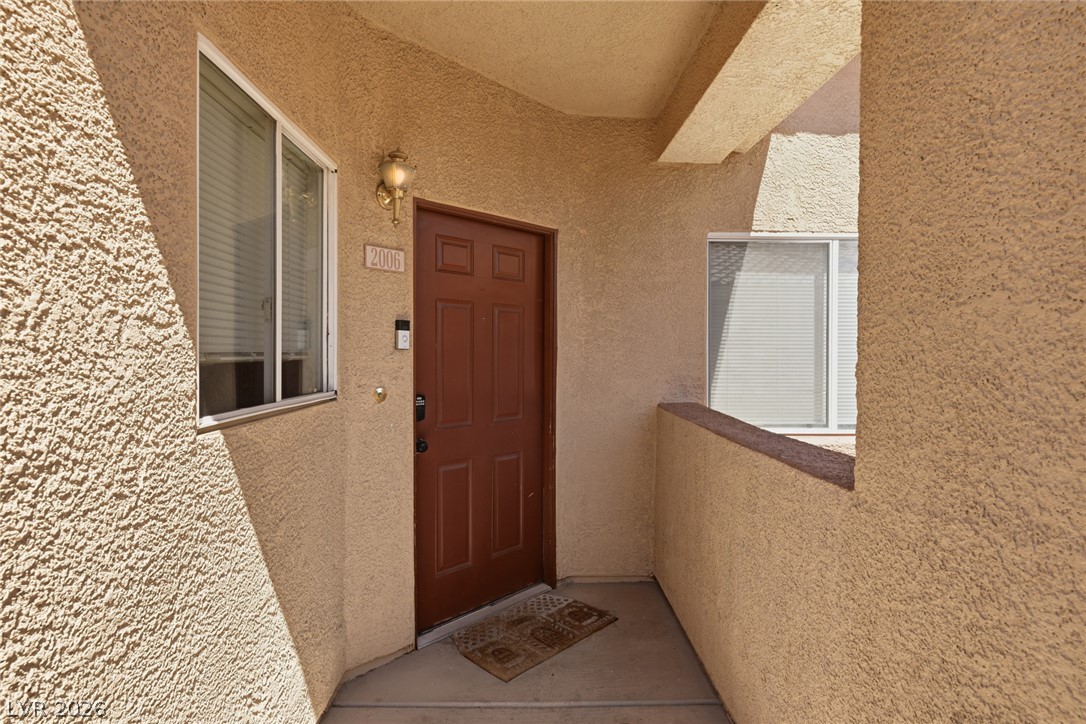 1050 East Cactus Avenue 2006 Property Photo 4