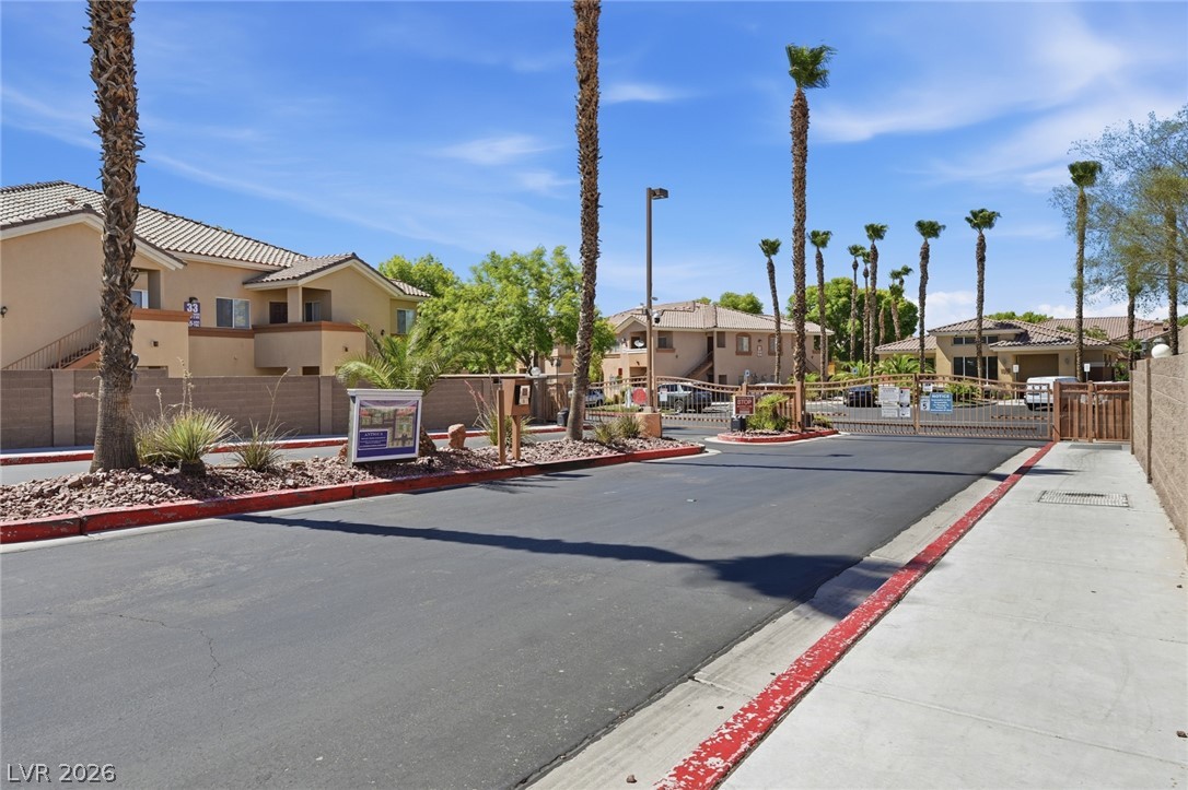 1050 East Cactus Avenue 2006 Property Photo 25