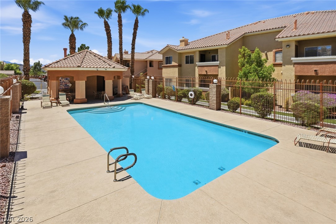 1050 East Cactus Avenue 2006 Property Photo 31