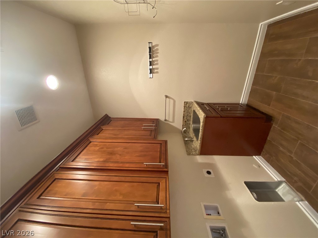 440 Chevron Street Property Photo 28
