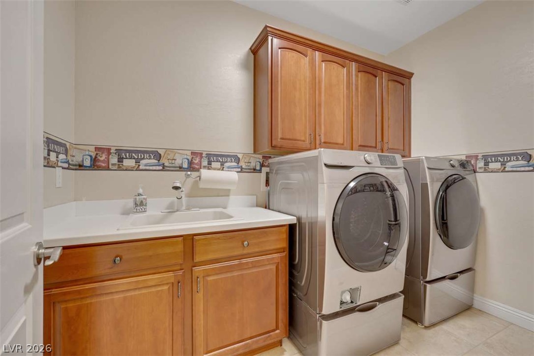 2756 Kilwinning Drive Property Photo 13