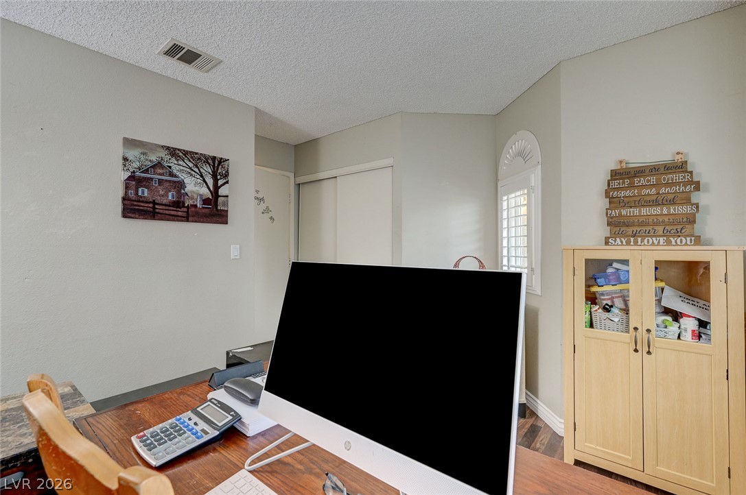 9616 Kinlock Court Property Photo 35