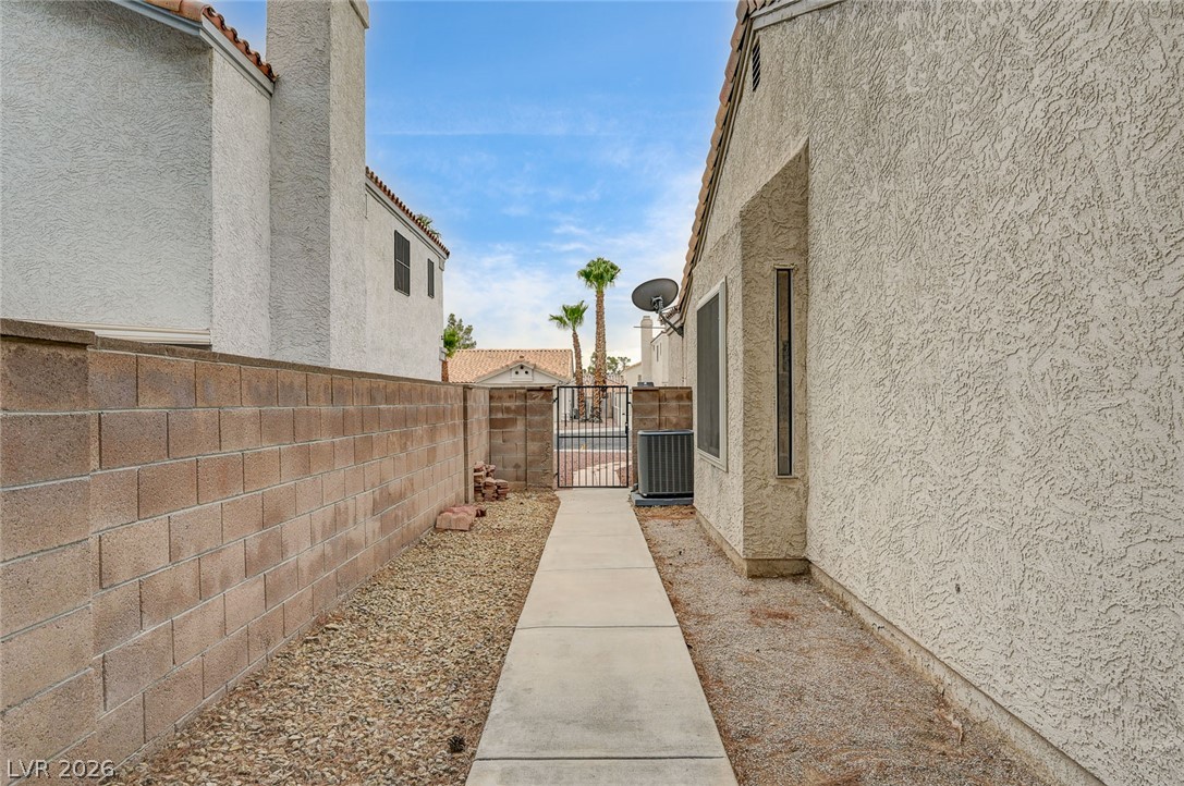 9616 Kinlock Court Property Photo 44