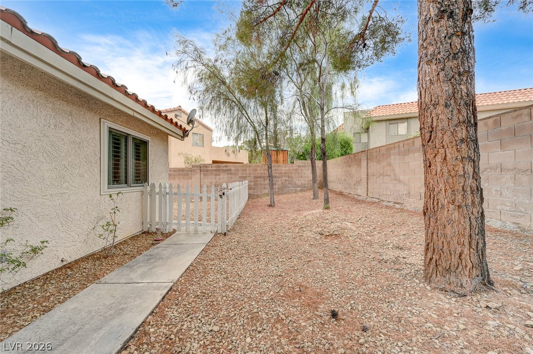 9616 Kinlock Court Property Photo 46