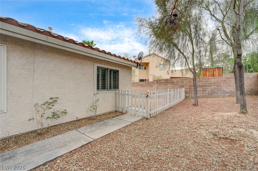 9616 Kinlock Court Property Photo 47