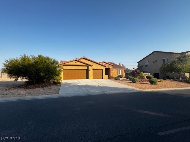 3744 River Heights Lane Property Photo 2