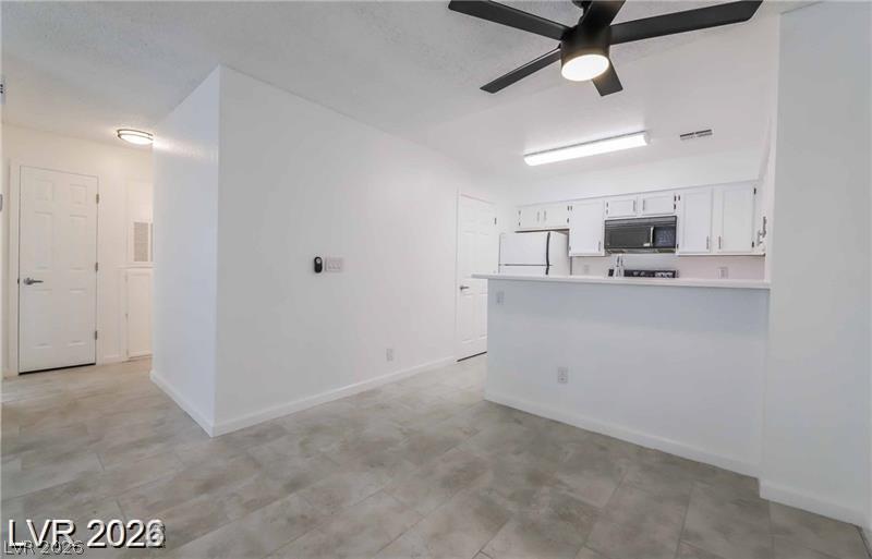 2117 Chertsey Drive C Property Photo 9