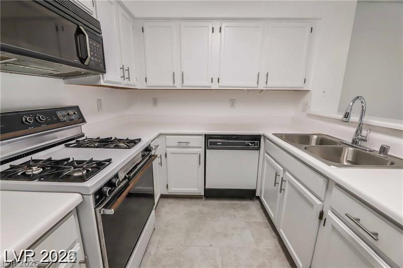 2117 Chertsey Drive C Property Photo 11