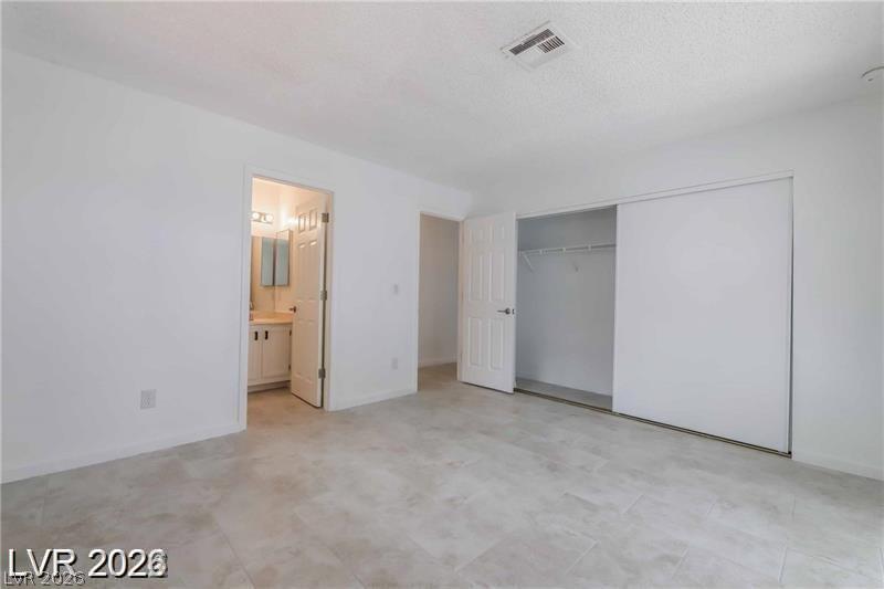 2117 Chertsey Drive C Property Photo 15