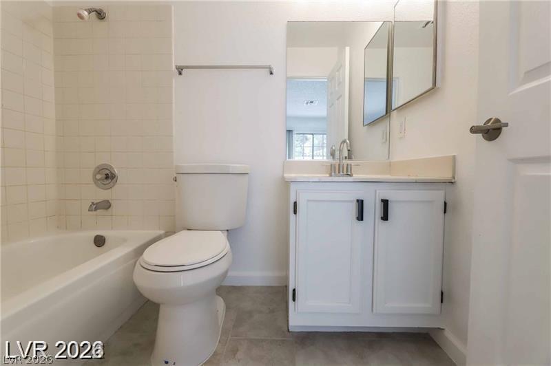 2117 Chertsey Drive C Property Photo 17