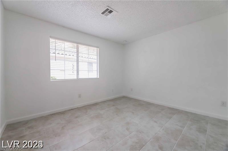 2117 Chertsey Drive C Property Photo 18
