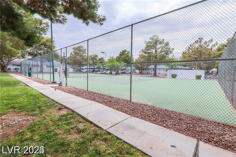 2117 Chertsey Drive C Property Photo 21
