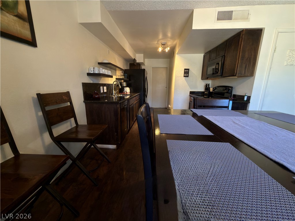 4509 Sirius Avenue Property Photo 9