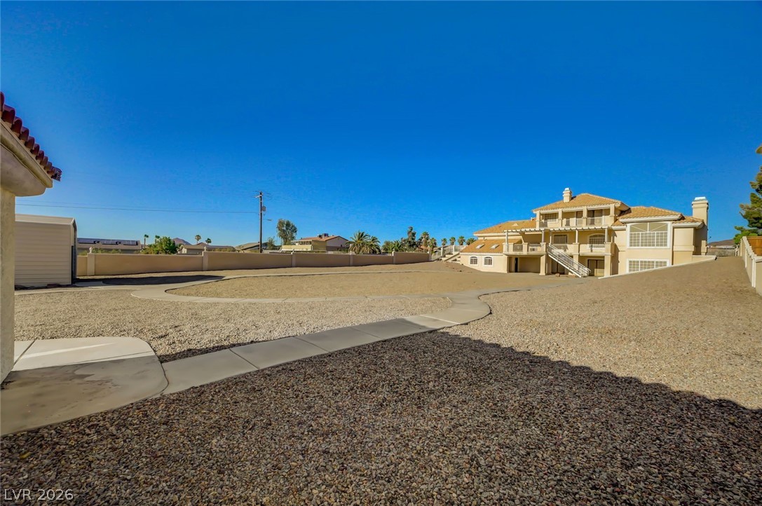 640 North Racetrack Road Property Photo 11
