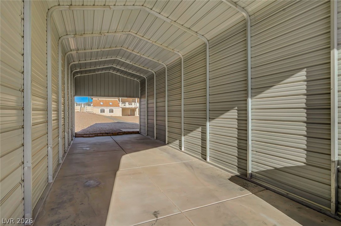 640 North Racetrack Road Property Photo 16