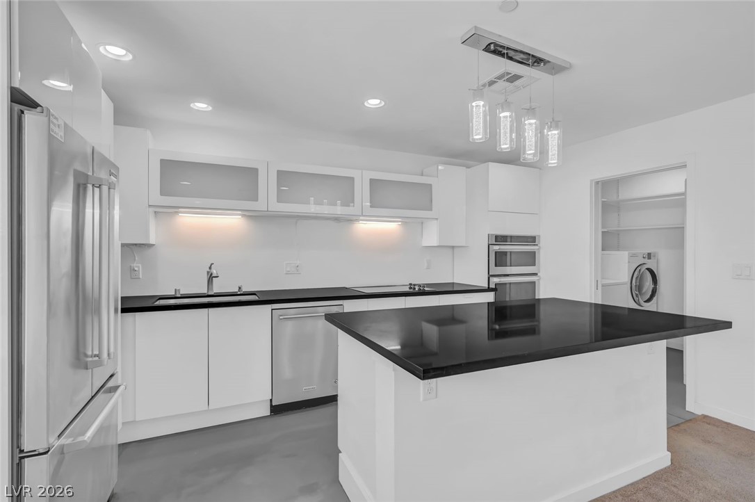640 North Racetrack Road Property Photo 49
