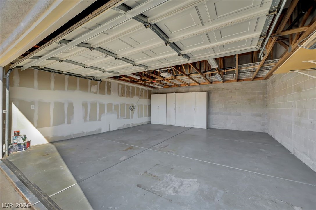 640 North Racetrack Road Property Photo 62