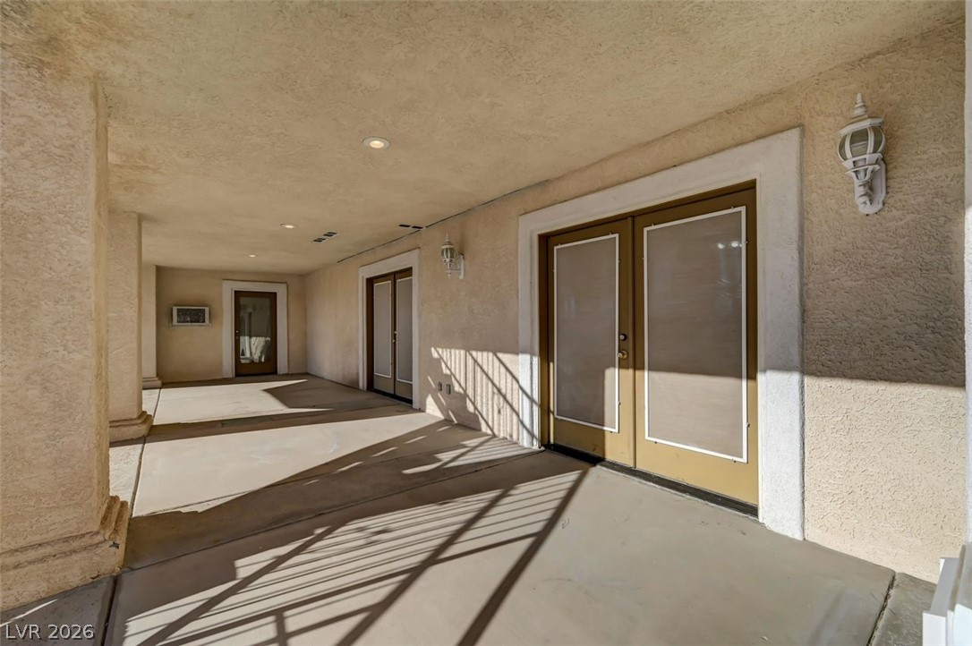 640 North Racetrack Road Property Photo 63