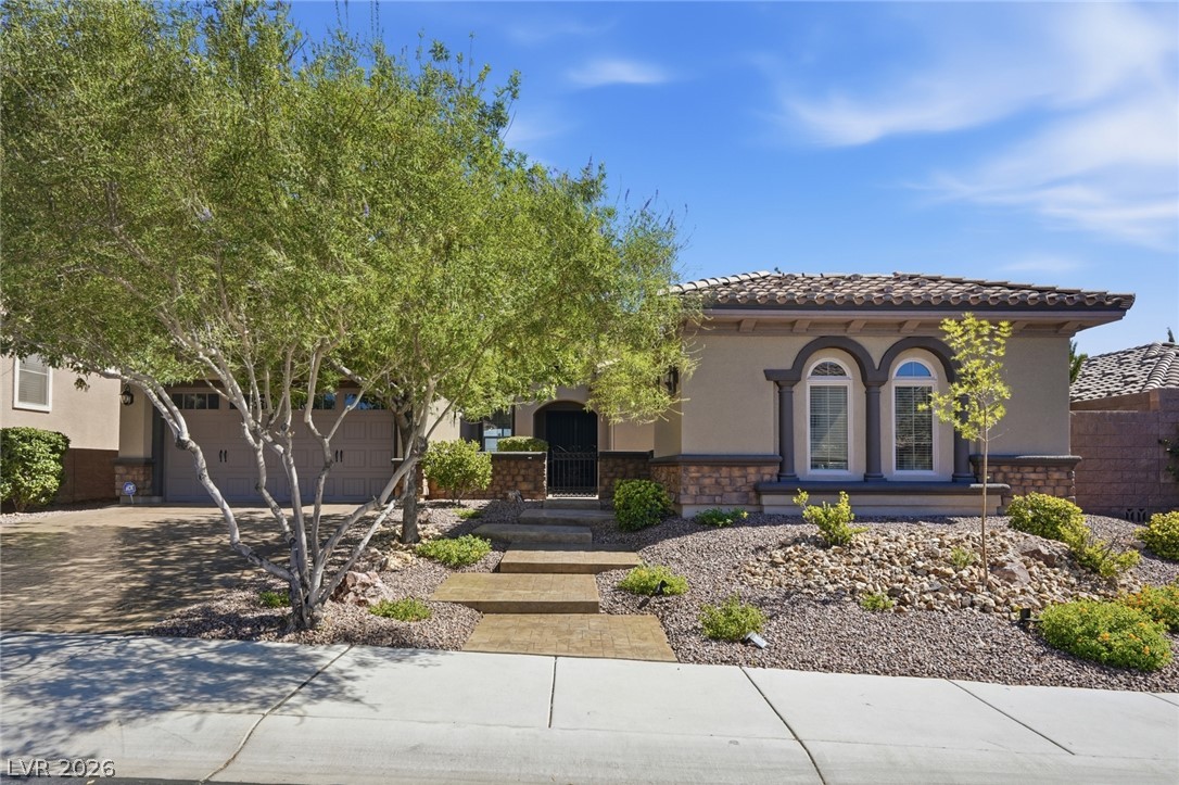 2397 Luberon Drive Property Photo 12