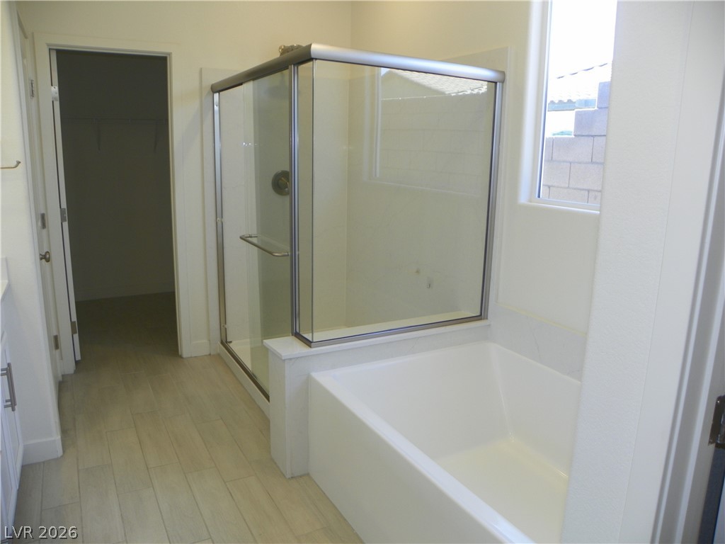10117 Cliff Barrel Court Property Photo 9