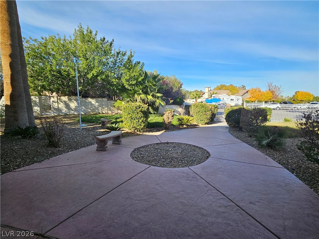209 Irvin Avenue Property Photo 4