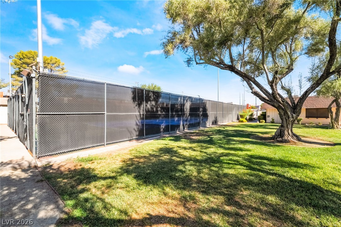 4211 Flamingo Crest Drive Property Photo 33