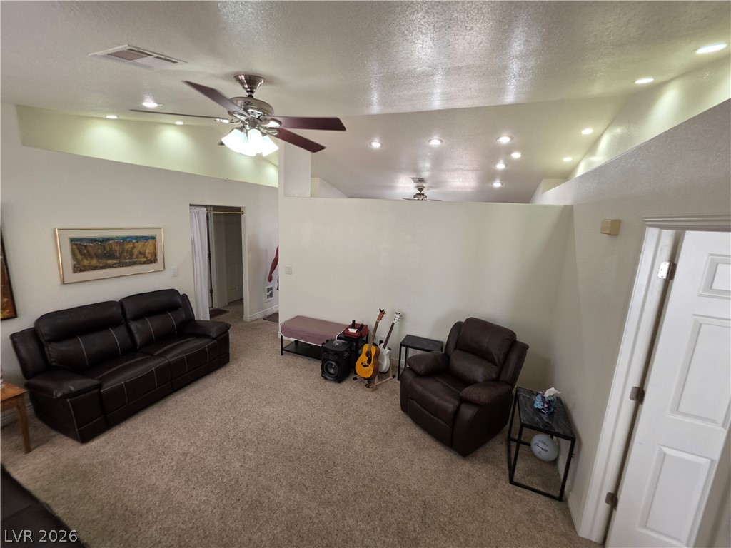 5 Love Lane Property Photo 3